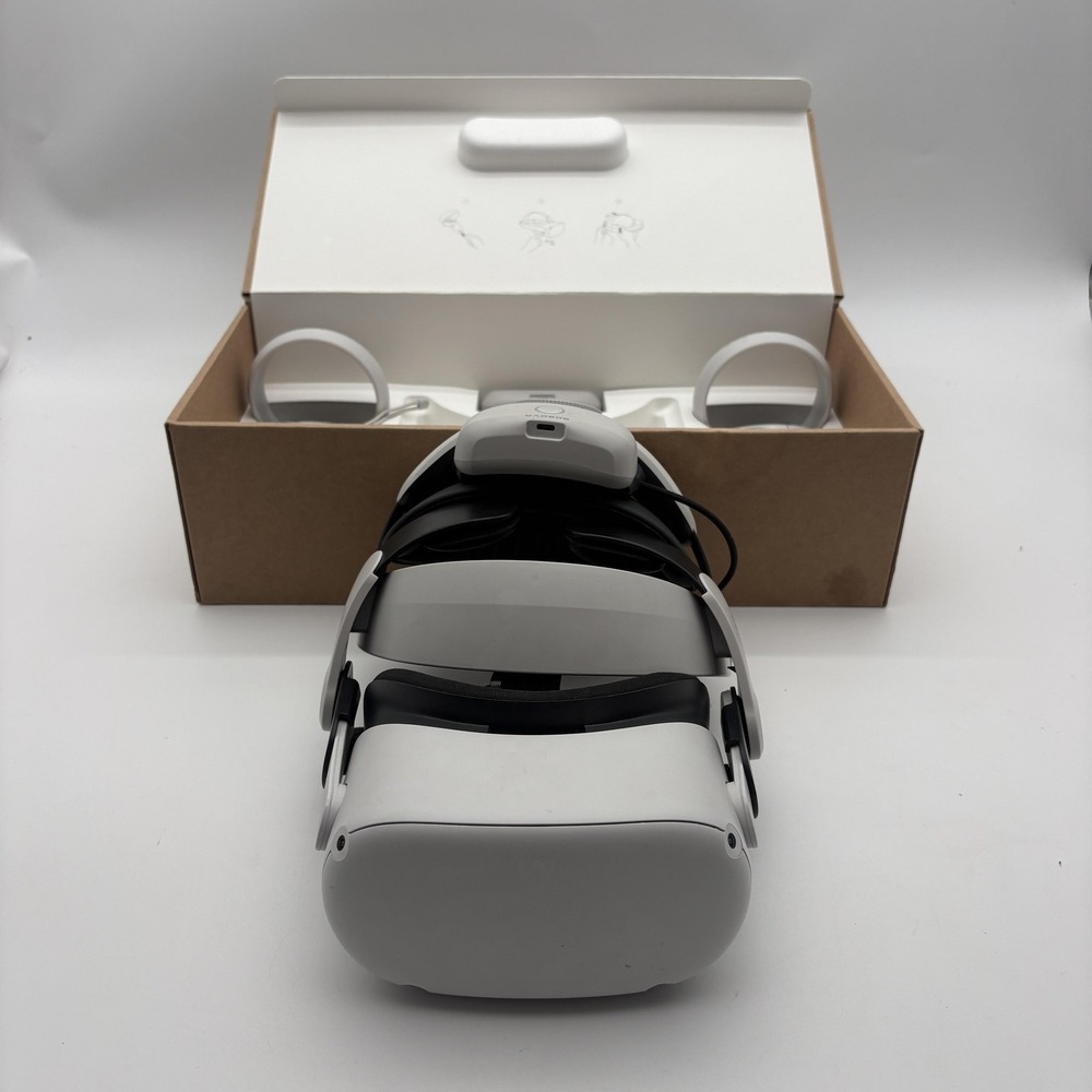 Meta Quest 2 Standalone VR Headset White BOBOVR M2 Plus-2 Strap Battery Dock